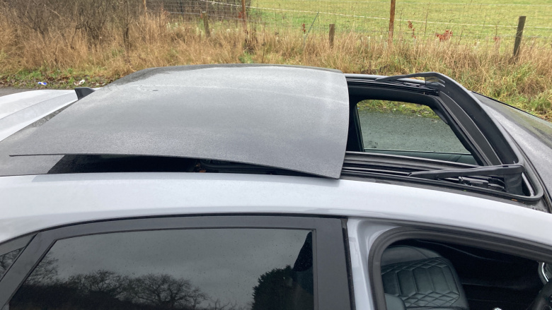 Ford Puma 1.0 EcoBoost Hybrid mHEV 155 ST-Line Vignale 5dr Petrol Hatchback